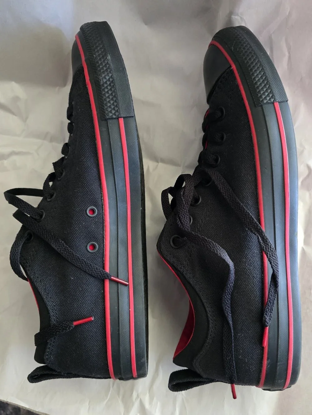 Converse Chuck Taylor All Star Low Top Sneakers - Black Cloth/ Red Trim Men's 11 - Picture 6 of 11